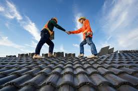 Best Roof Installation  in Madisonville, TX